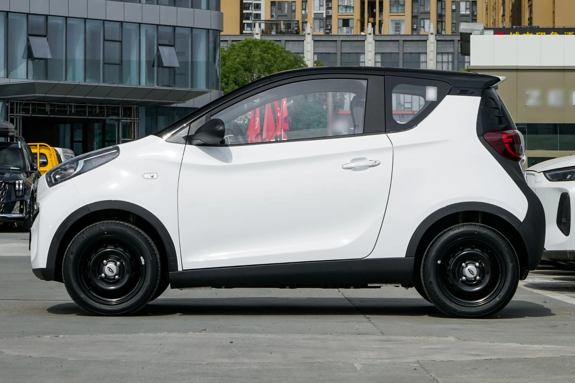 奇瑞小蚂蚁 2025款 喜爱 磷酸铁锂 25.05kWh 251km