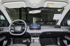 Roewe D6 2025 450 км Премиум-версия