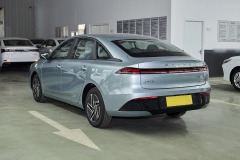 Roewe D6 2025 450 км Премиум-версия