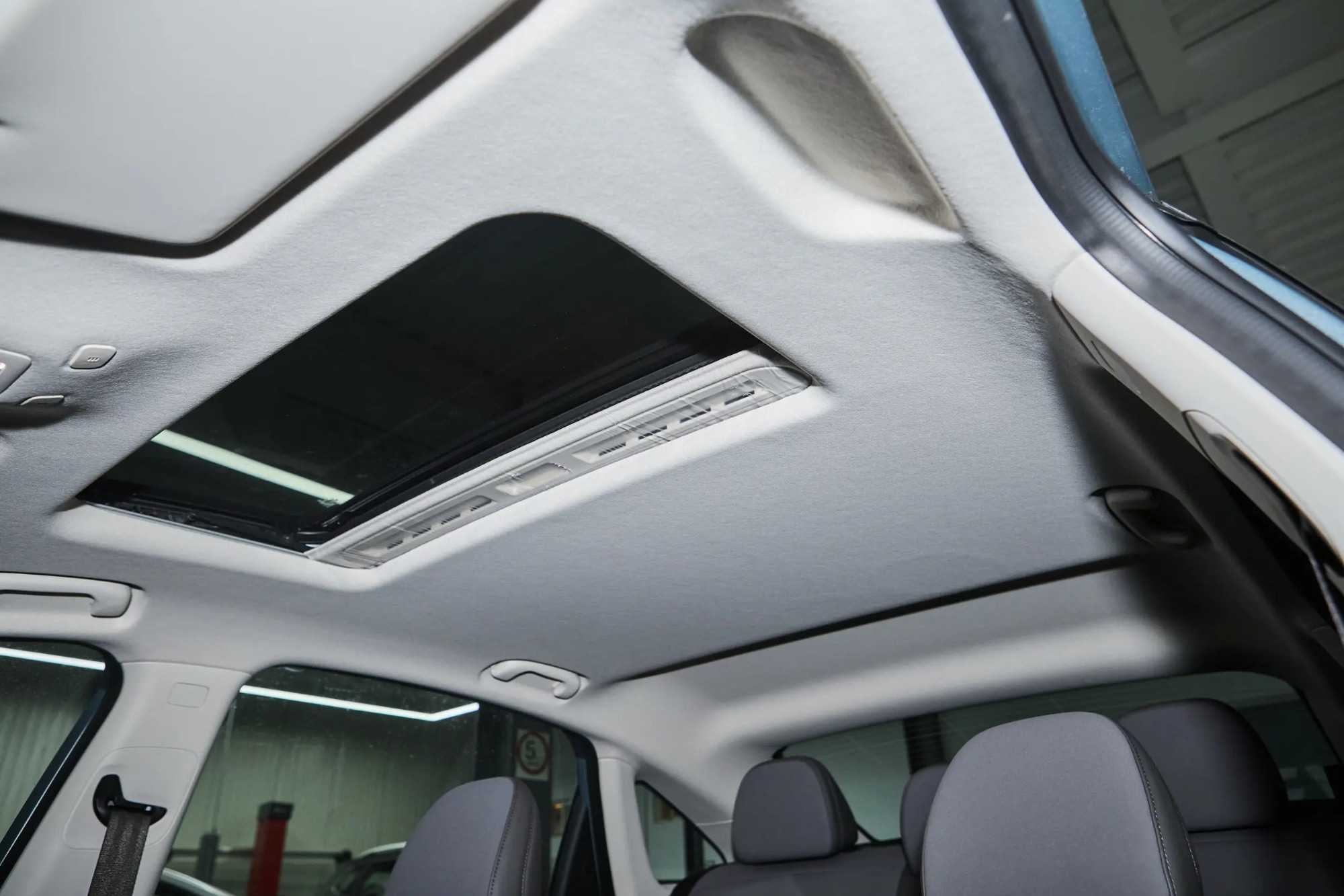 Roewe D6 2025 450 км Премиум-версия