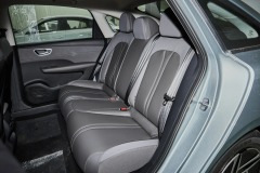 Roewe D6 2025 450 км Премиум-версия