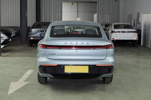 Roewe D6 2025 450 км Премиум-версия