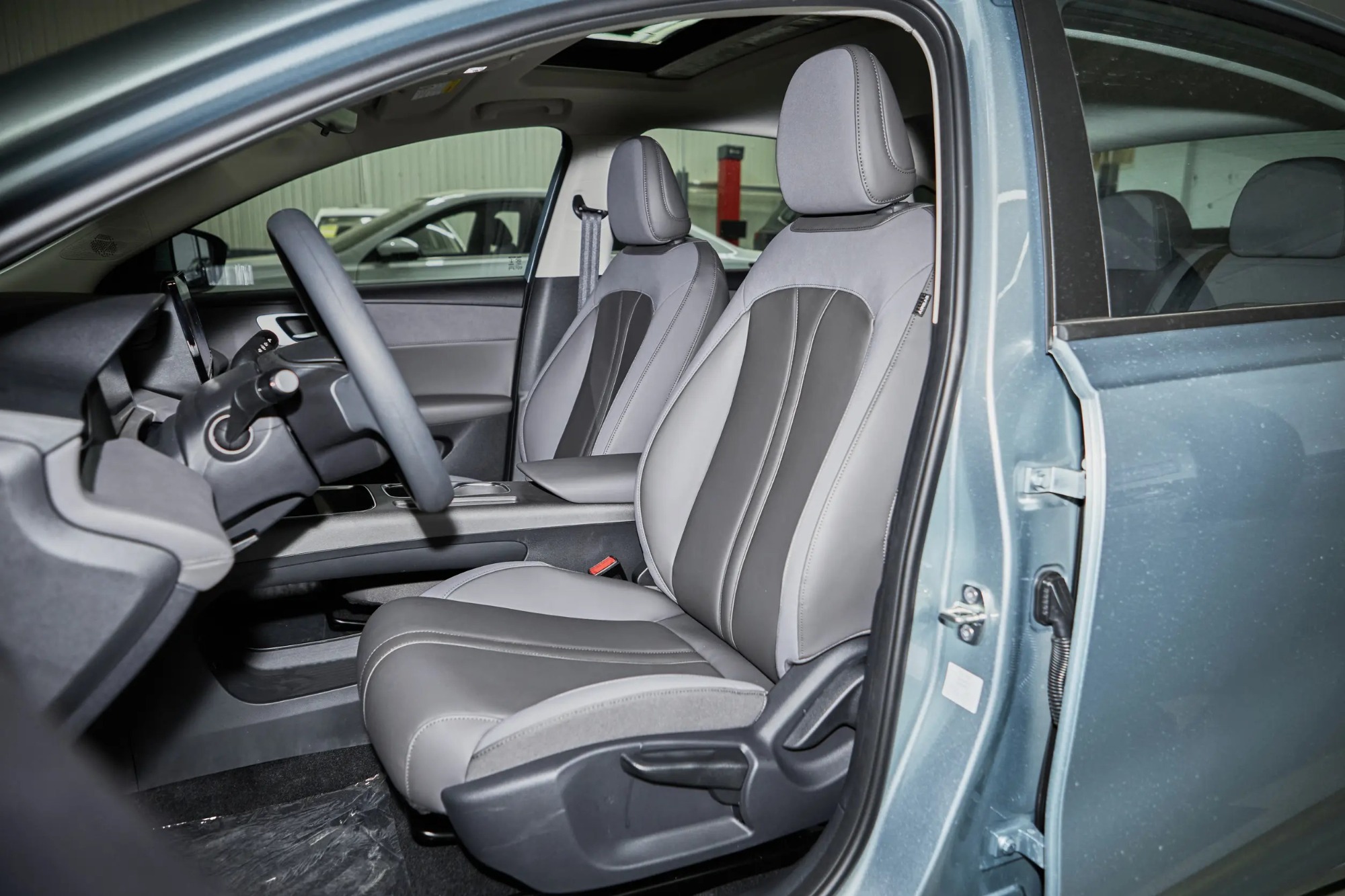 Roewe D6 2025 450 км Премиум-версия