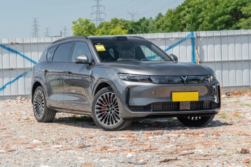 2025款岚图FREE+ 后驱乾坤版