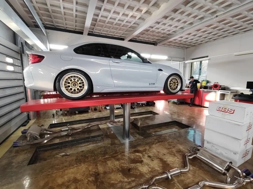 Single Post Lift Inground for Car Washing