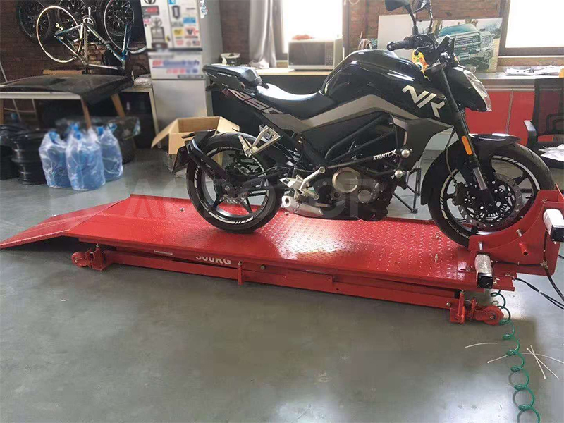 Motorcycle Pneumatic Clamp Scissor Lift 500kg