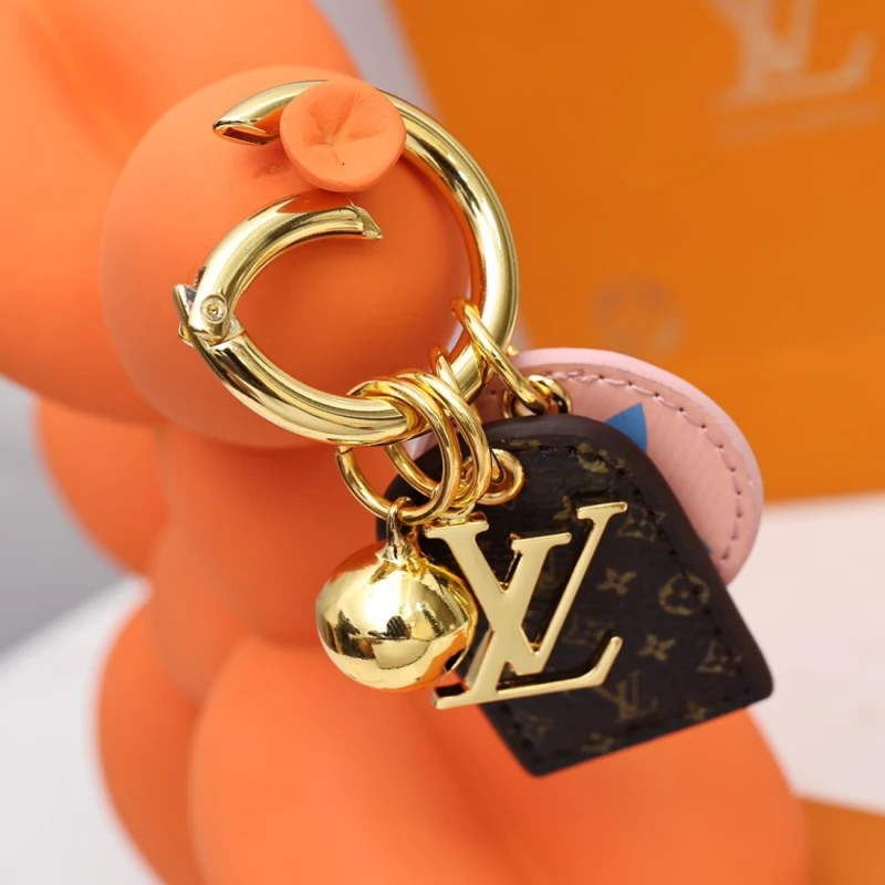 LOUIS VUITTON M69562  LV KEY HOLDERS AND BAGCHARMS