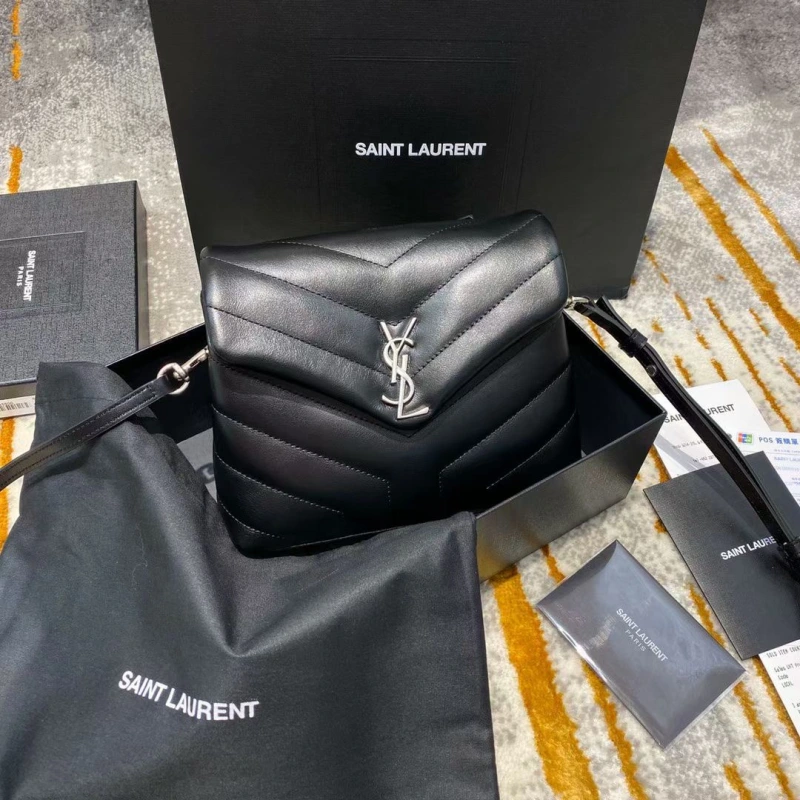 YSL LOULOU TOY BAG IN MATELASSÉ “Y” LEATHER 20