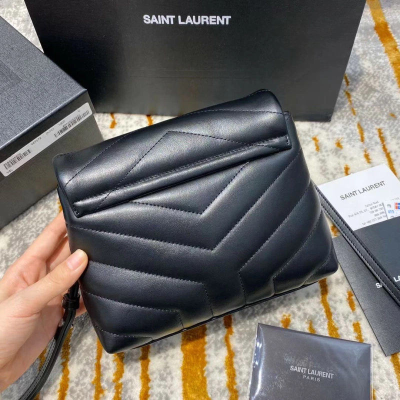 YSL LOULOU TOY BAG IN MATELASSÉ “Y” LEATHER 20