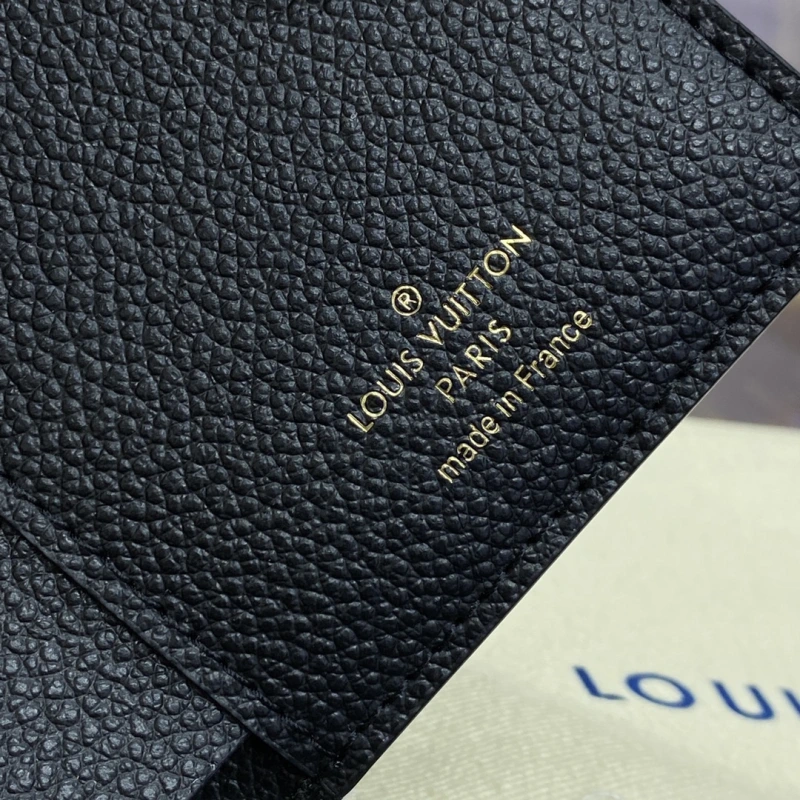 LOUIS VUITTON M83365 WALLET BAG