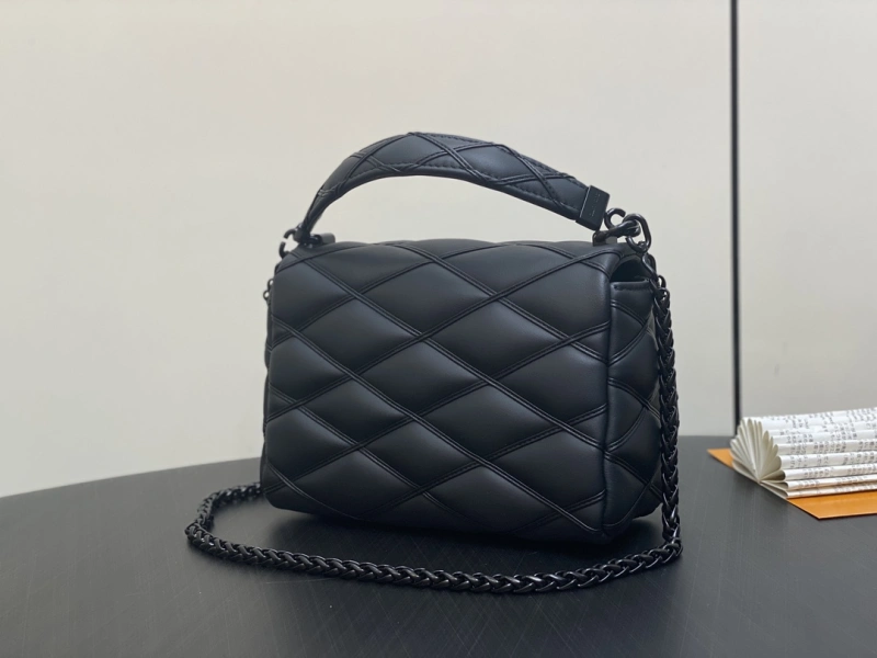 LOUIS VUITTON M11374 GO-14 Twist BAG