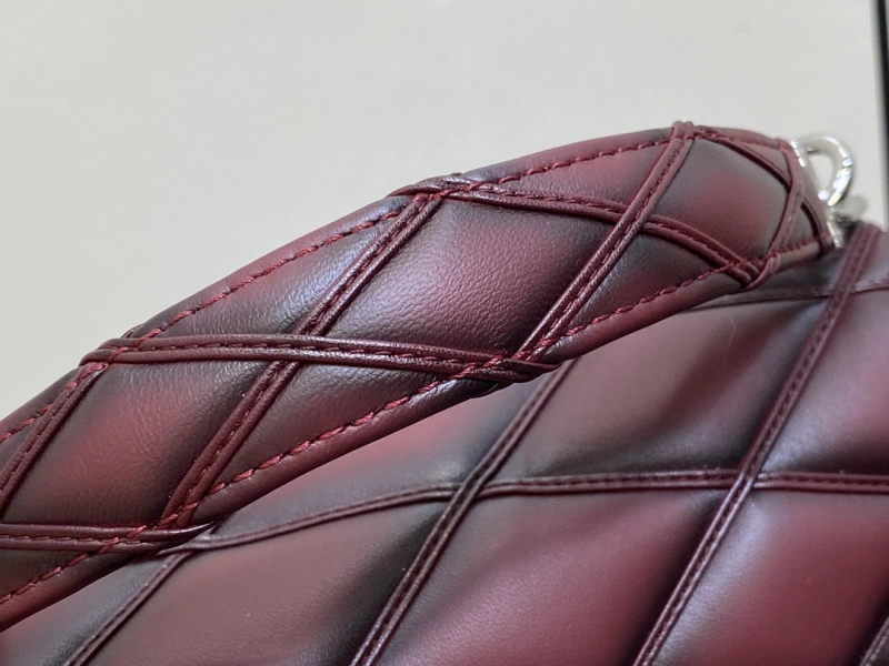 LOUIS VUITTON M22891 GO-14  Twist  BAG