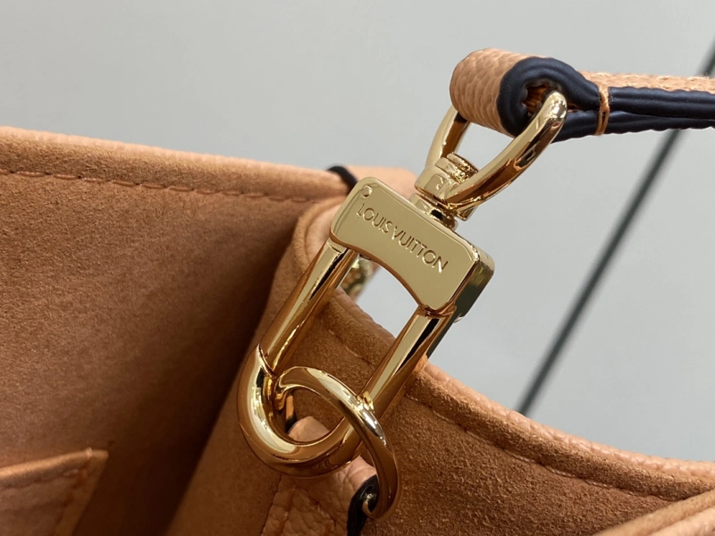 LOUIS VUITTON ONTHEGO  BAG M12513