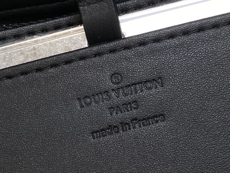 LOUIS VUITTON M11374 GO-14 Twist BAG