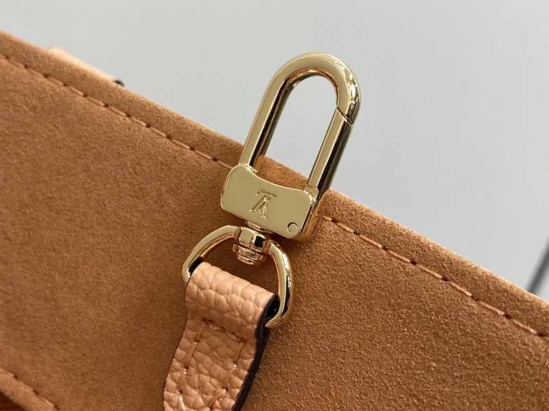 LOUIS VUITTON ONTHEGO  BAG M12513