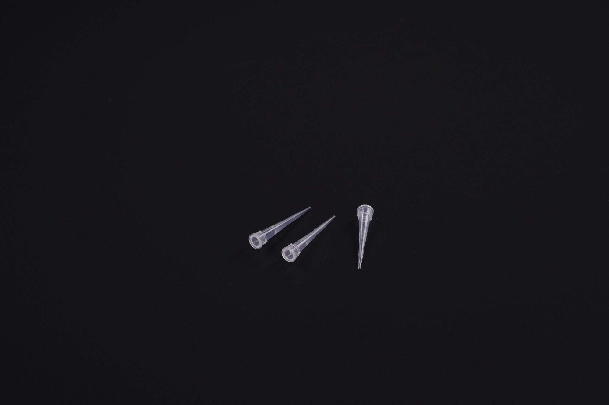 汎用チップ-ノンフィルター-ラック入り-滅菌済み-50 μL