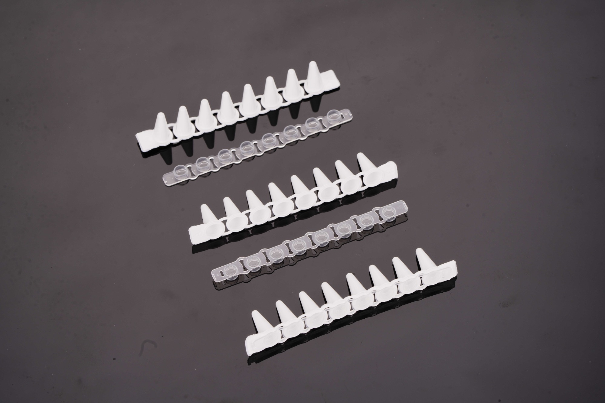 0.1 mL-PCR 8連チューブ&8連フラットキャップ- Aタープ（白）