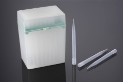 汎用チップ-ノンフィルター-ラック入り-滅菌済み-5000 μL