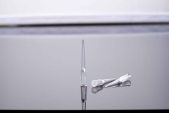 低吸着チップ-フィルター-ラック入り-滅菌済み-50 μL