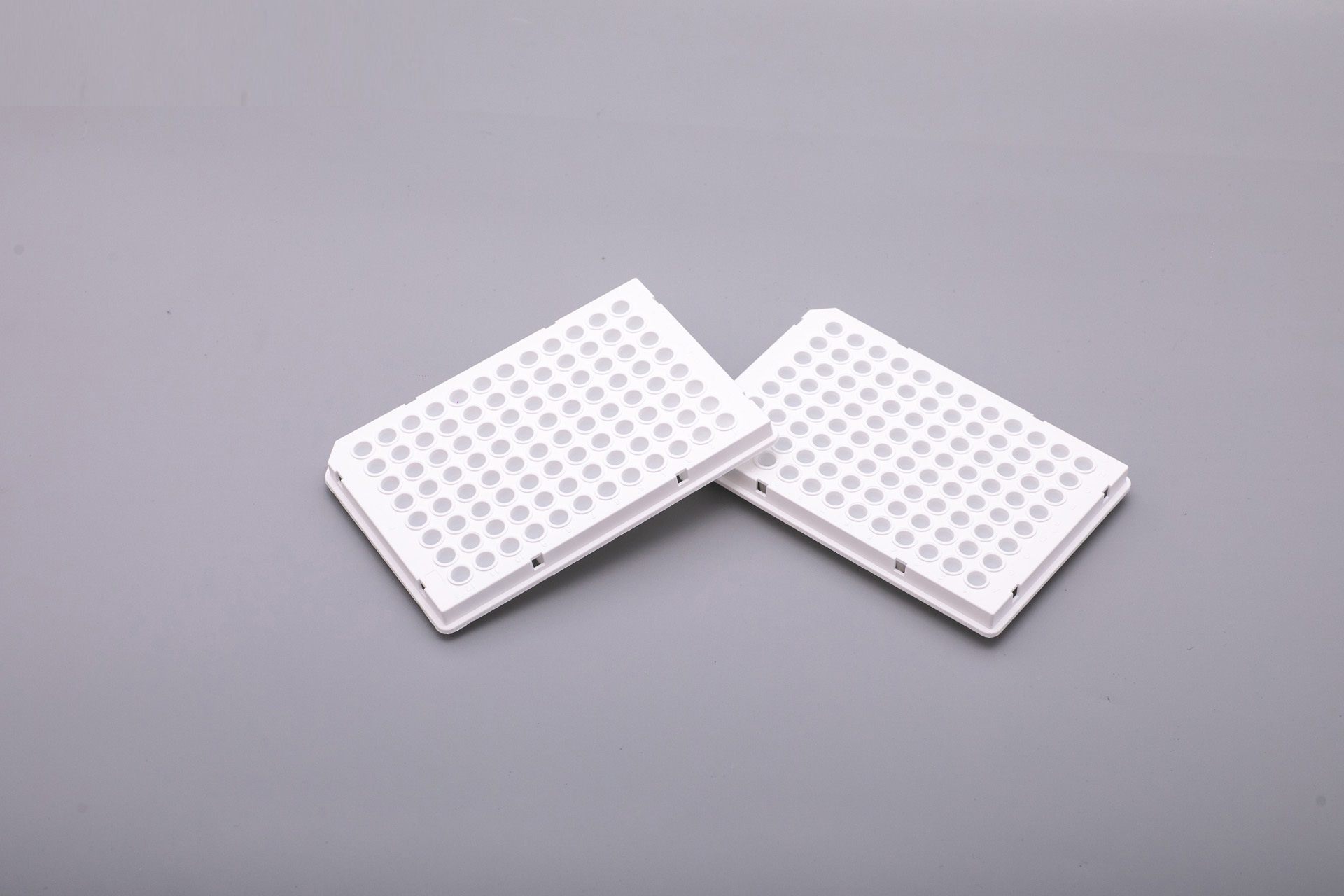 0.1 mL-Roche用PCRプレート