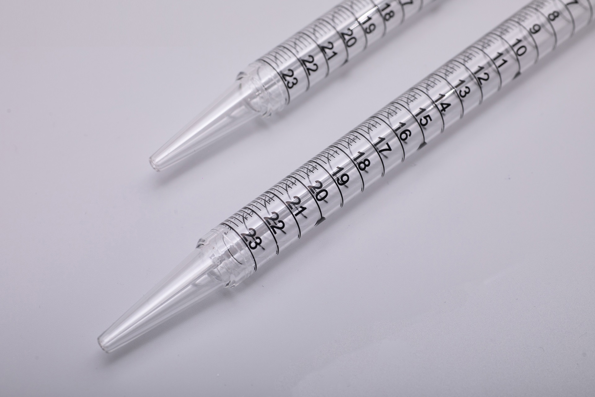 25 mL-レッド-滅菌済み