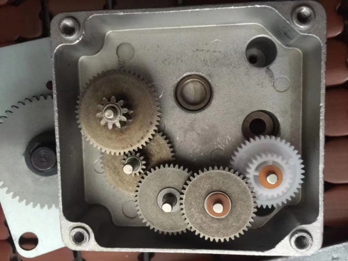Gear box