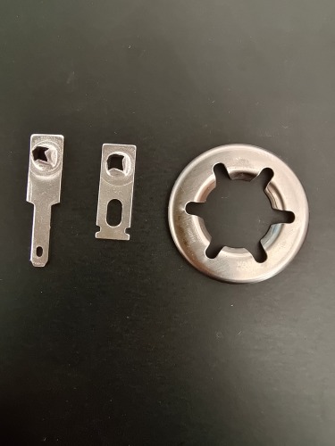 Hardware fitting