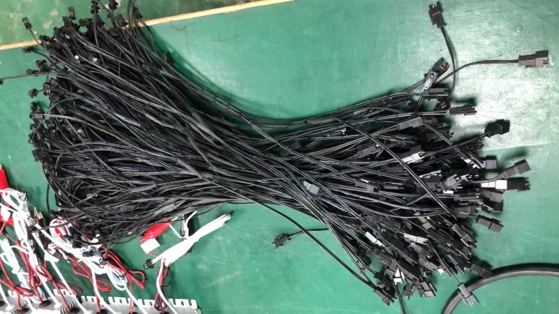 Splitter With SM2P Connector