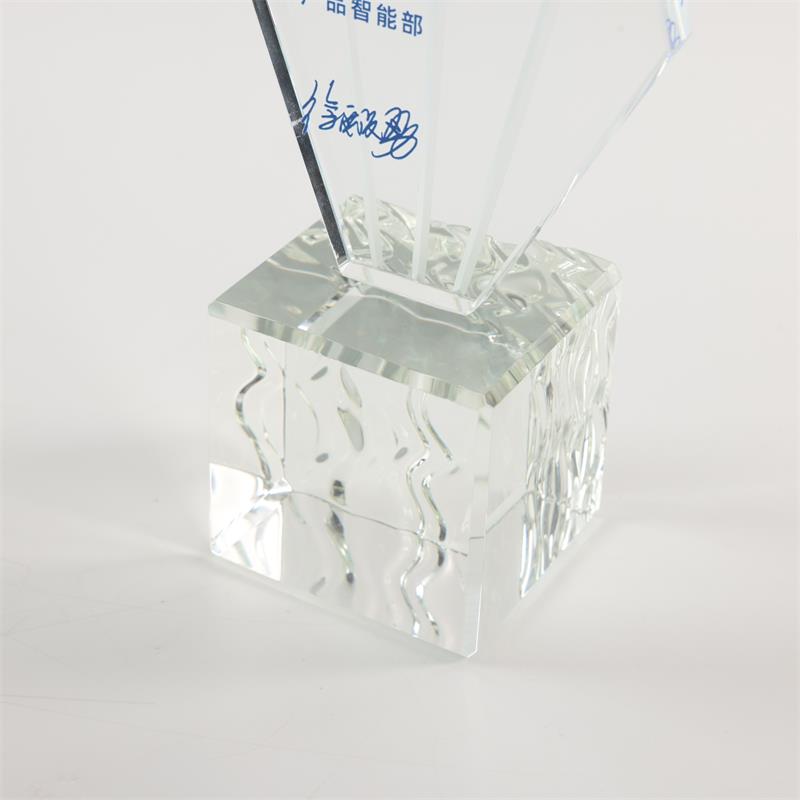 LJ2005A Waterfall trophy