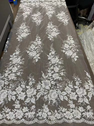 Factory Direct Ivory White 3D Floral Embroidered Wedding Lace Fabric for Bridal Gown