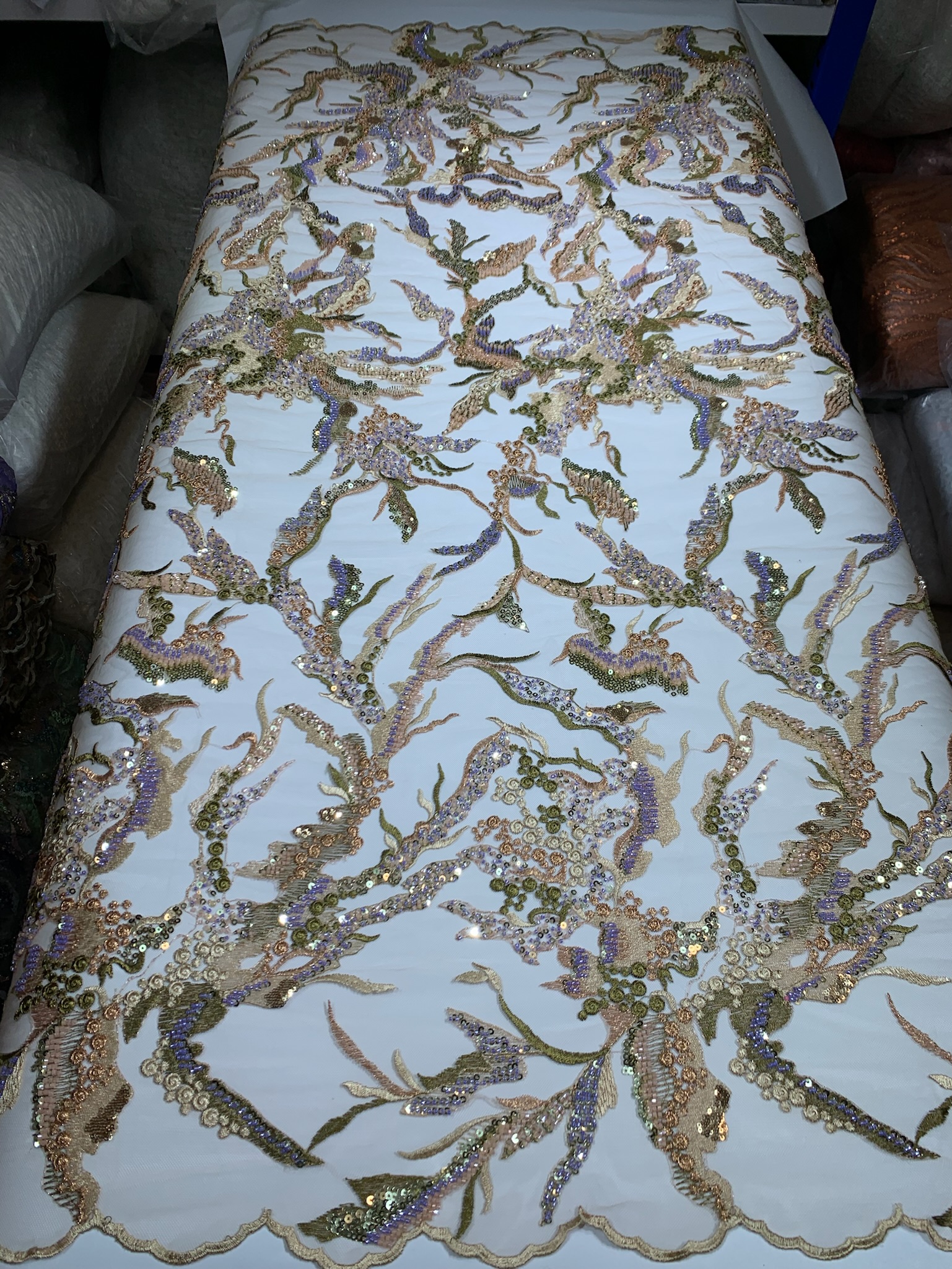 Wholesale sparkling crystal rhinestones mesh fabric wave pattern rhinestone fabric by the yard for dress