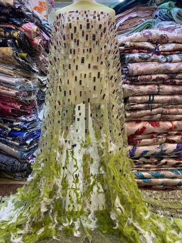 Romantic Wedding Dress Material Layered Feather Embroidery African 3D Tulle Lace Fabric with Stones