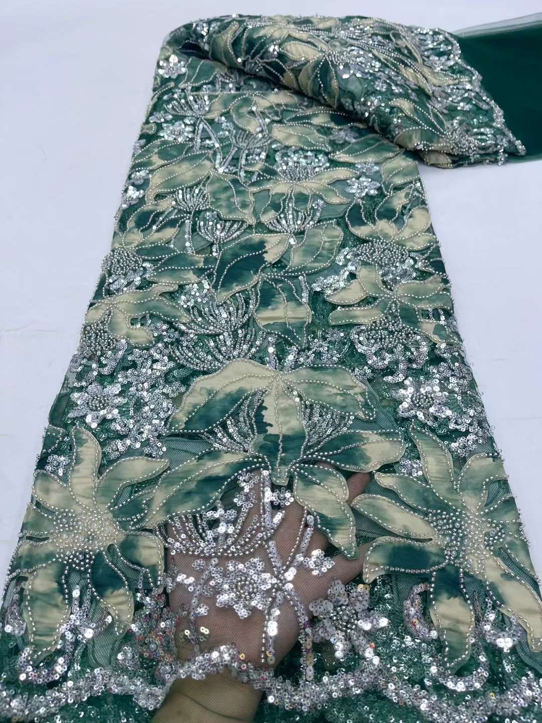 New design lace materials luxury fabric with rare pattern embroidered dress fabrics