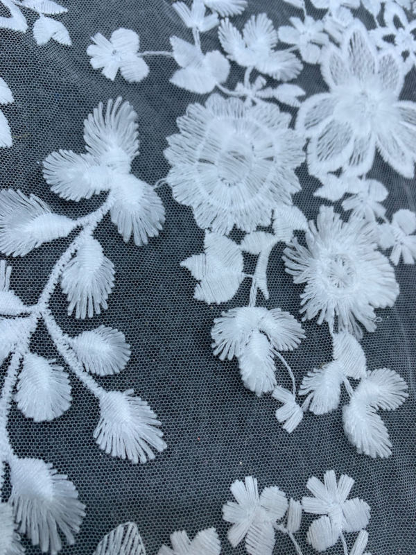 High Quality Embroidery White Lace Fabrics Tulle French Mesh Lace Fabrics For Women Bridal Wedding Dress Garment