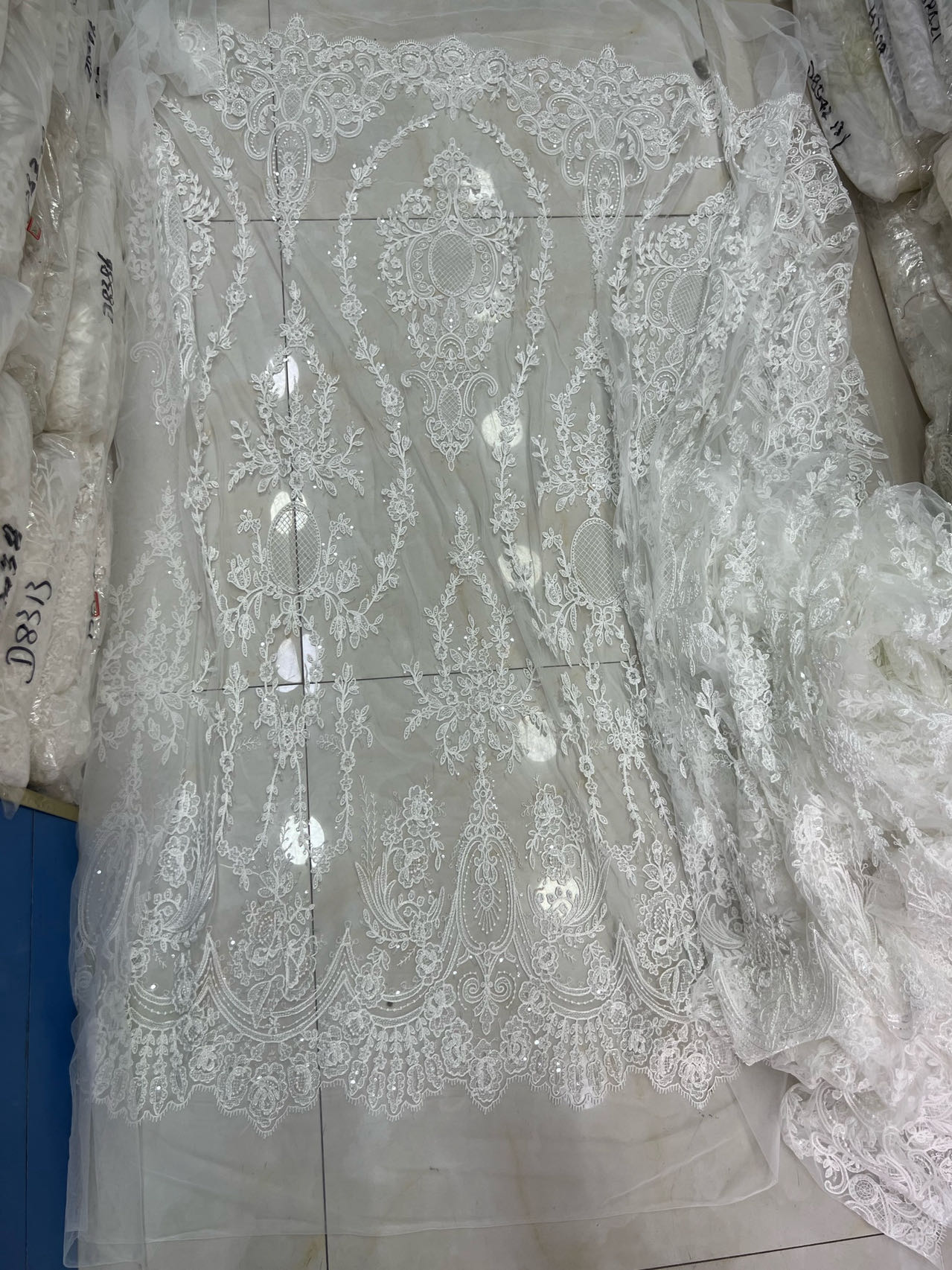 Luxury Ivory Embroidery Sequin white Lace Fabric For Wedding Dress,white lace fabric for clothes