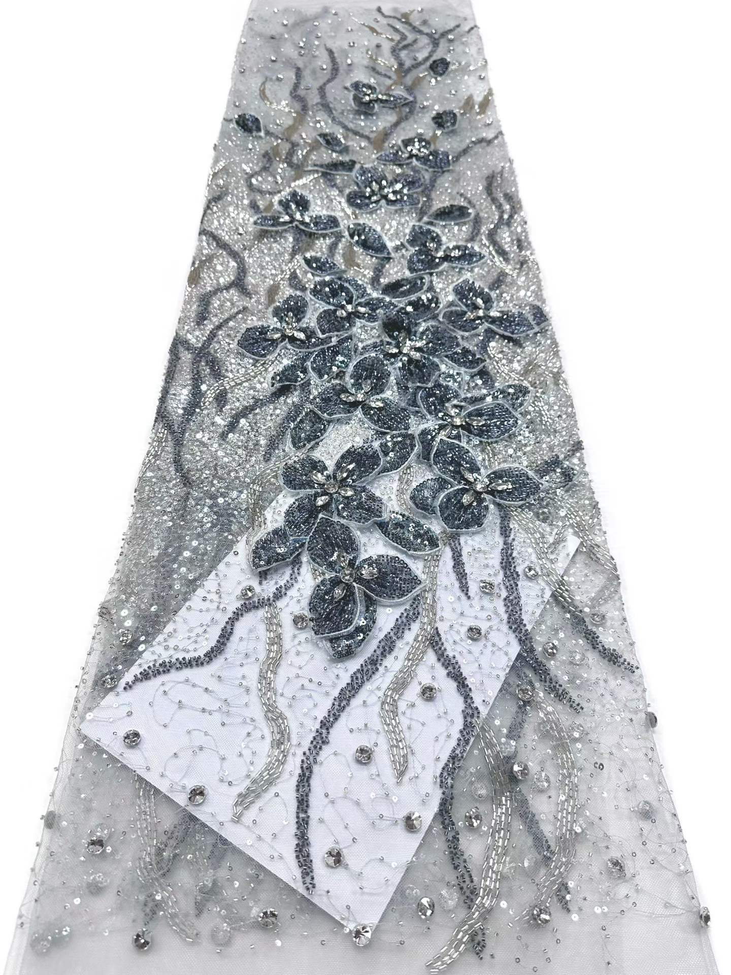 Shiny bridal tulle lace with heavy beads and pearls luxury crystal sequins lace for wedding dress