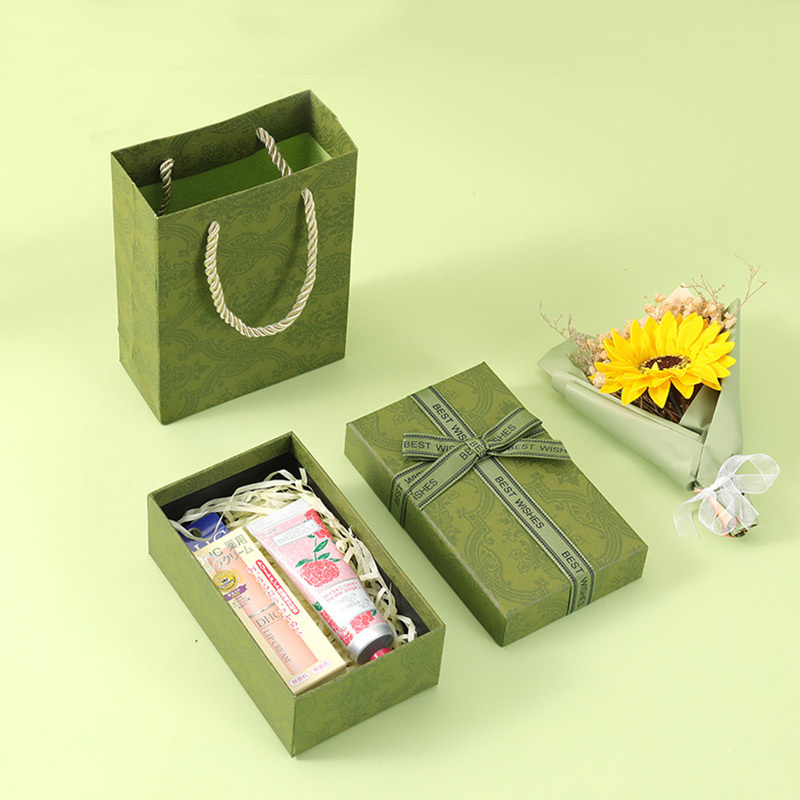 Customized luxury branded paper cardboard set gift bag and box