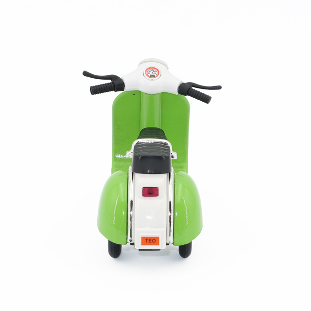 1:43 Mini scooter toy with music,light and pull back