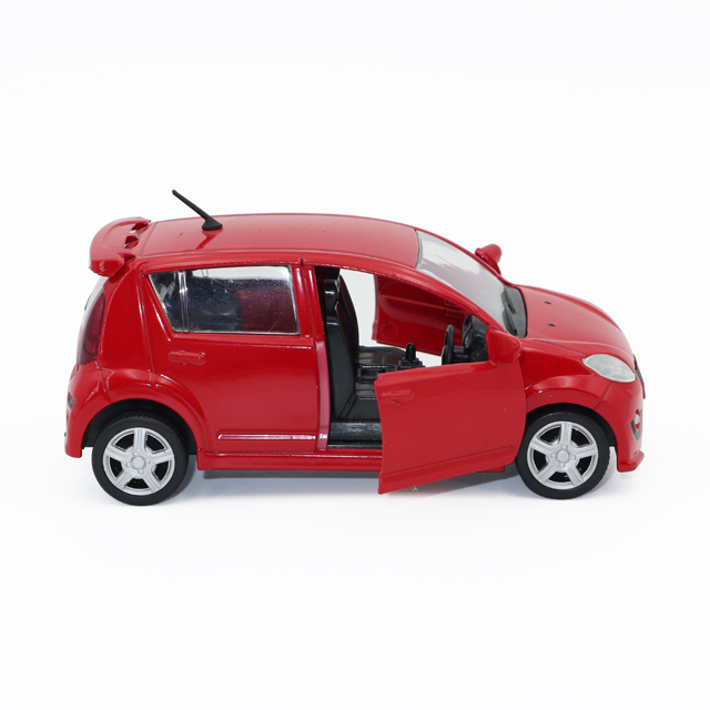 1:32 Scale Compact Urban SUV Diecast - Opening Doors Alloy Toy Car