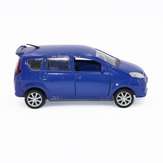 1:32 Scale Luxury Executive SUV Model - Multi-Opening Diecast Alloy MPV