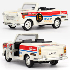 1:36 Scale Retro Pickup Truck Diecast - Pull-Back Alloy Toy with Opening Tailgate