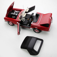 1:18 Classic Red Convertible Roadster Diecast - Vintage Luxury Alloy Car