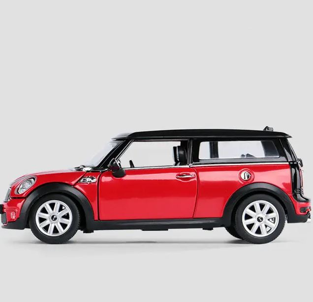 1:32 Sport Luxury SUV Diecast - Two-Tone Red & Black Alloy Model