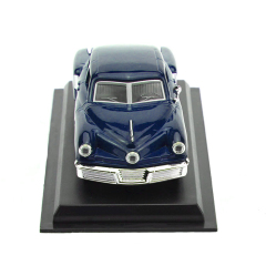 1:18 Scale Vintage Classic Luxury Sedan - Premium Diecast Alloy Collector Model