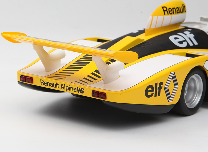 1:18 Classic Endurance Racing Car Diecast - Yellow Le Mans Style Alloy Model