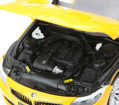 1:18 Sports Coupe Diecast Model - High-Detail Yellow Alloy Collector Car