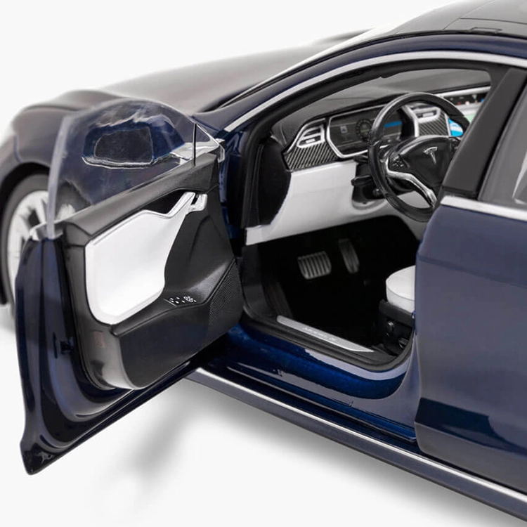 1:18 Modern Luxury Sedan Diecast Model - All-Access Opening Parts (Blue)