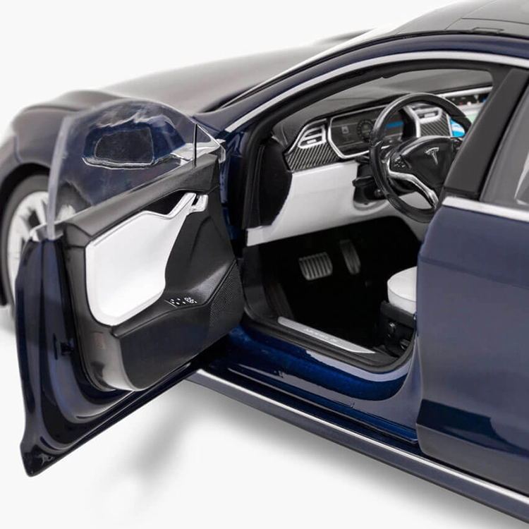1:18 Modern Luxury Sedan Diecast Model - All-Access Opening Parts (Blue)
