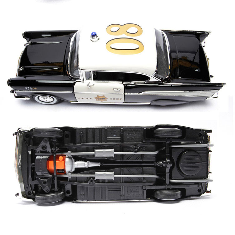 1:18 Vintage Police Cruiser Diecast Model - Classic Law Enforcement Alloy Car