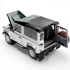 1:18 Scale Classic Off-Road 4x4 Diecast Model - Heavy-Duty Alloy Collector's Edition